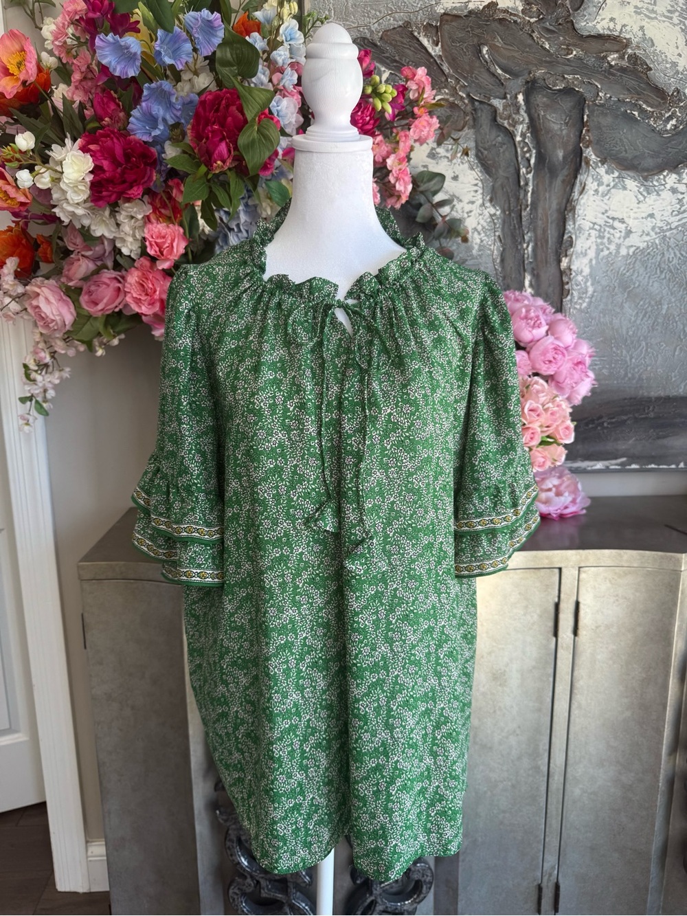 MAX STUDIO Green Floral Peasant Blouse